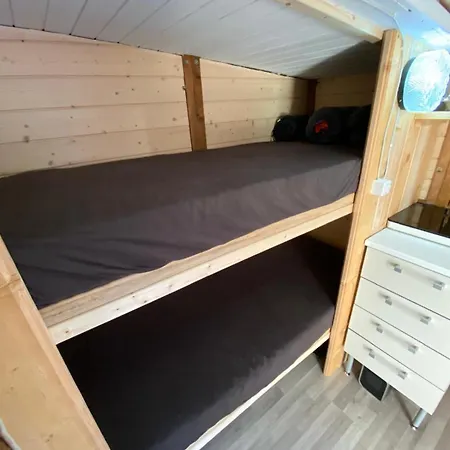 Schlichtes Und Gemütliches Mobilhome 114 *